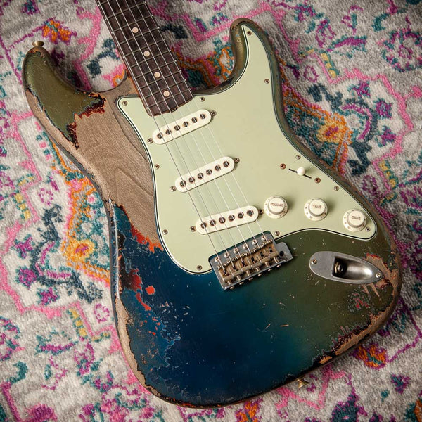 Fender '63 Super Heavy Relic Stratocaster Masterbuilt by Dale Wilson Lake Placid Blue over 3 Tone Sunburst # CZ587383