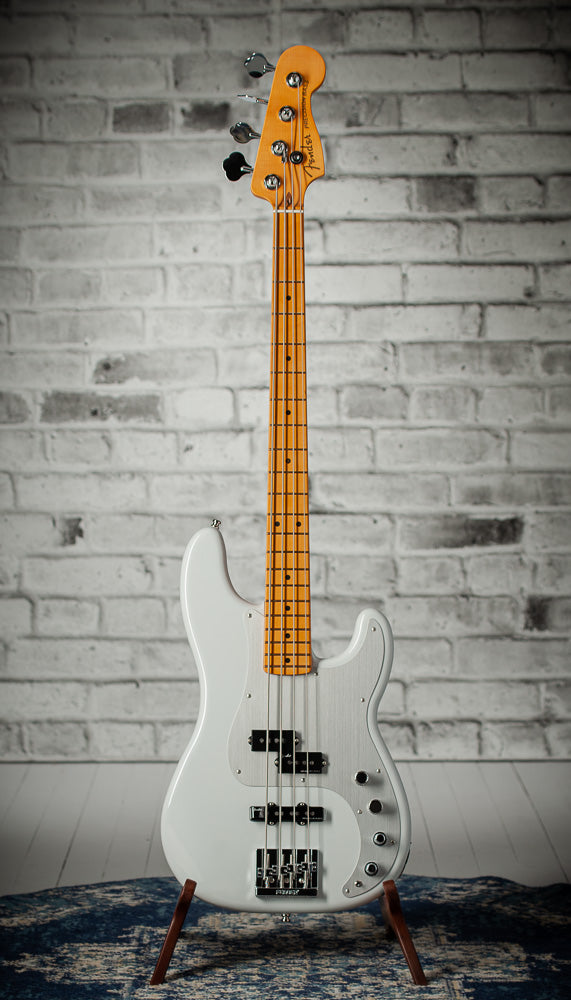 Fender American Ultra II Precision Bass, Maple Fingerboard, Avalanche #US26009476