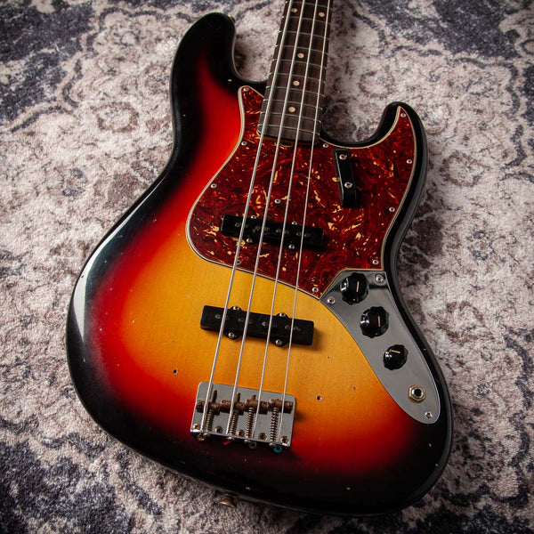Fender Custom Shop '64 Jazz Bass Journeyman Relic 3-Tone Sunburst SN# R150488