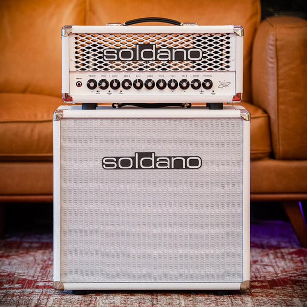 Soldano Astro-20 head in white tolex on its matching white 1x12 cabinet