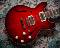Collings I-35 Deluxe Scarlett Sunburst Parallelogram Inlays, Throbak SLE-101 Plus #I35251281