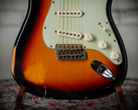 Fender 1960 Strat Relic Sunburst #R57405 Used