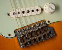 Fender 1960 Strat Relic Sunburst #R57405 Used