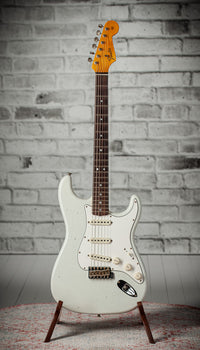 Fender 1964 Journeyman Strat Olympic White SN CZ564352