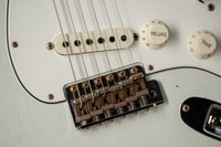 Fender 1964 Journeyman Strat Olympic White SN CZ564352