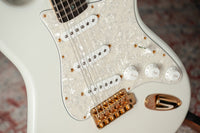 Fender '60 Stratocaster NOS Frost White, Gold Hardware Handwound Fat 60s Pickups #R148721