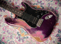 Fender '61 Strat Super Heavy Relic HSS Purple Metallic /Platinum Pink #R146267