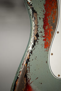Fender '65 Super Heavy Relic Stratocaster Super Faded Aged Firemist Silver Over 3 Tone Sunburst #CZ587724