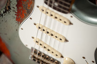 Fender '65 Super Heavy Relic Stratocaster Super Faded Aged Firemist Silver Over 3 Tone Sunburst #CZ587724