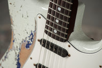 Fender '69 Stratocaster Super Heavy Relic Olympic White/Purple Sparkle #R149039