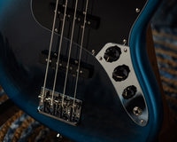Fender American Professional II Jazz Bass®, Maple Fingerboard, Dark Night # US23011654
