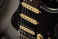 Fender American Professional II Stratocaster Rosewood Fingerboard, HSS, Mercury SN US22175996