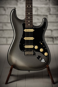 Fender American Professional II Stratocaster Rosewood Fingerboard, HSS, Mercury SN US22175996