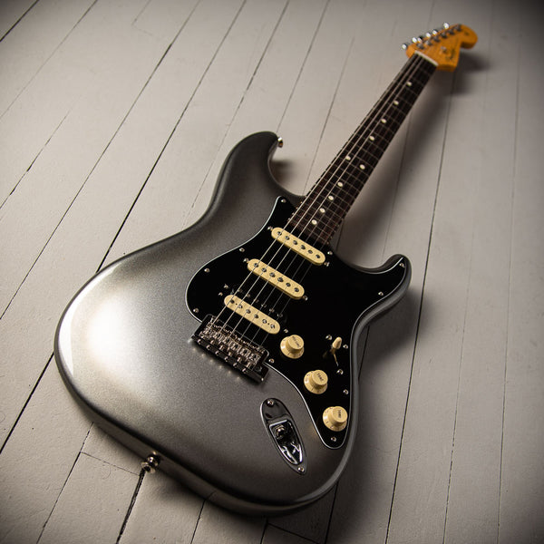 Fender American Professional II Stratocaster Rosewood Fingerboard, HSS, Mercury SN US22175996