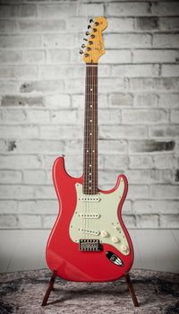 Fender American Professional Classic Stratocaster® Faded Dakota Red #US25092602