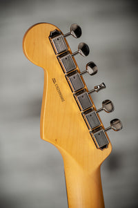 Fender American Professional Classic Stratocaster® Faded Dakota Red #US25092602