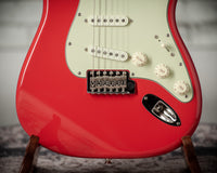 Fender American Professional Classic Stratocaster® Faded Dakota Red #US25092602