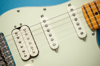 Fender American Professional Classic Stratocaster® HSS Faded Lake Placid Blue #US25100265