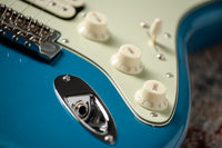 Fender American Professional Classic Stratocaster® HSS Faded Lake Placid Blue #US25100265