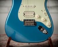 Fender American Professional Classic Stratocaster® HSS Faded Lake Placid Blue #US25100265