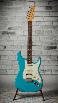 Fender American Professional II Stratocaster Rosewood Fingerboard, HSS, Miami Blue SN US22104166