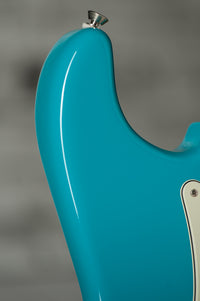 Fender American Professional II Stratocaster Rosewood Fingerboard, HSS, Miami Blue SN US22104166