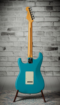 Fender American Professional II Stratocaster Rosewood Fingerboard, HSS, Miami Blue SN US22104166