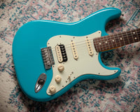 Fender American Professional II Stratocaster Rosewood Fingerboard, HSS, Miami Blue SN US22104166