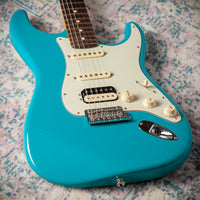 Fender American Professional II Stratocaster Rosewood Fingerboard, HSS, Miami Blue SN US22104166