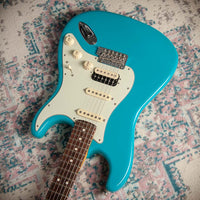 Fender American Professional II Stratocaster Rosewood Fingerboard, HSS, Miami Blue SN US22104166