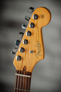 Fender American Professional II Stratocaster Rosewood Fingerboard, HSS, Miami Blue SN US22104166
