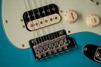 Fender American Professional II Stratocaster Rosewood Fingerboard, HSS, Miami Blue SN US22104166