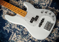 Fender American Ultra II Precision Bass, Maple Fingerboard, Avalanche #US26009476