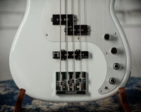 Fender American Ultra II Precision Bass, Maple Fingerboard, Avalanche #US26009476