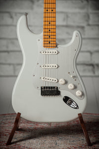 Fender American Ultra II Stratocaster Avalanche #US240030378