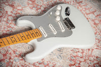 Fender American Ultra II Stratocaster Avalanche #US240030378