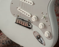Fender American Ultra II Stratocaster Avalanche #US240030378