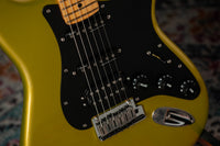 Fender American Ultra II Stratocaster HSS Solar Flare #US240041151