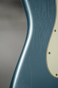 Fender American Ultra Luxe Vintage '60s Stratocaster Ice Blue Metallic #US25021323
