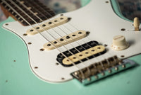 Fender Heavy Relic '60 Stratocaster HSS Roasted Neck Faded Surf Pearl Handwound Pickups # R117568
