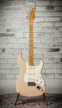 Fender Journeyman Relic '56 Stratocaster Desert Sand #R148359 Used