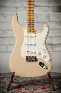 Fender Journeyman Relic '56 Stratocaster Desert Sand #R148359 Used