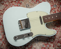 Fender Limited Edition American Professional Classic Telecaster, Sonic Blue US26080404