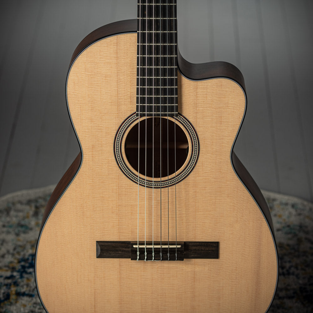 Martin 000C1216E Nylon SN#2707731