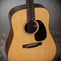 Martin D-18 #2980536