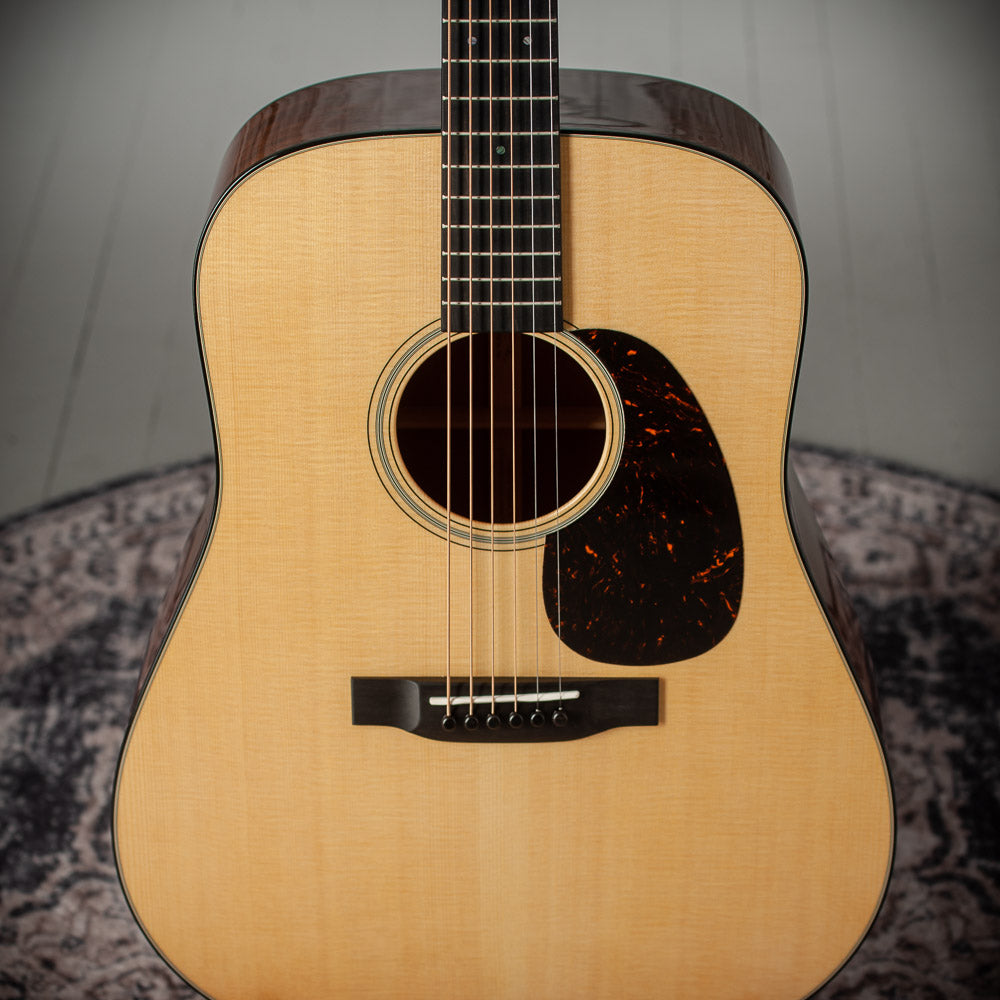 Martin D-18 #3051556