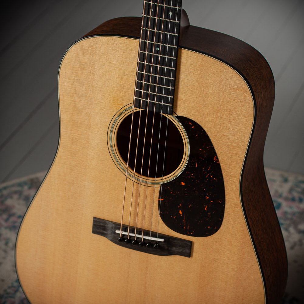 Martin D-18 Satin #2927096