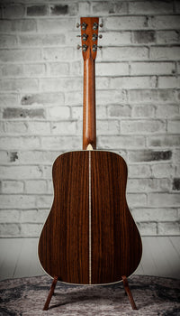 Martin D-28 Street Legend #2953129