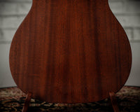 Martin 000-10E Retro Road Series Spruce/Sapele, Aging Toner #3108900