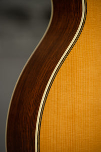 Martin OMC-28M Laurence Juber SN 35 Used